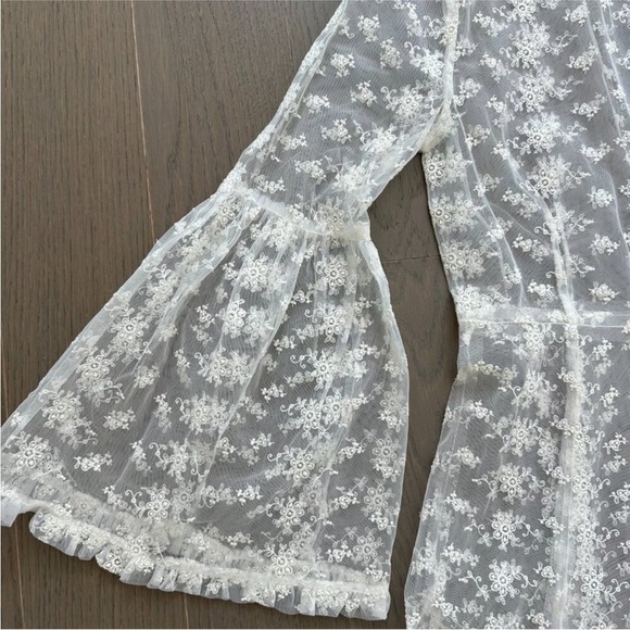 Doen Adalise Sea Salt White Lace Sheer
Maxi Dress XS NWT - Picture 5 of 9